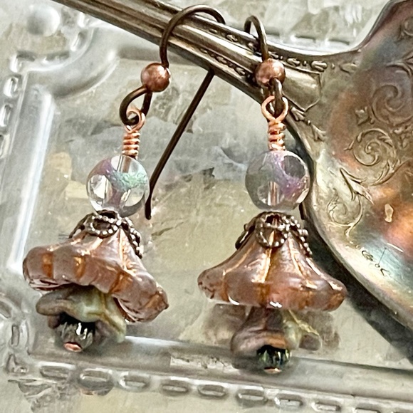 “Tiny Tinks” - Dangle Earrings - Picture 4 of 8